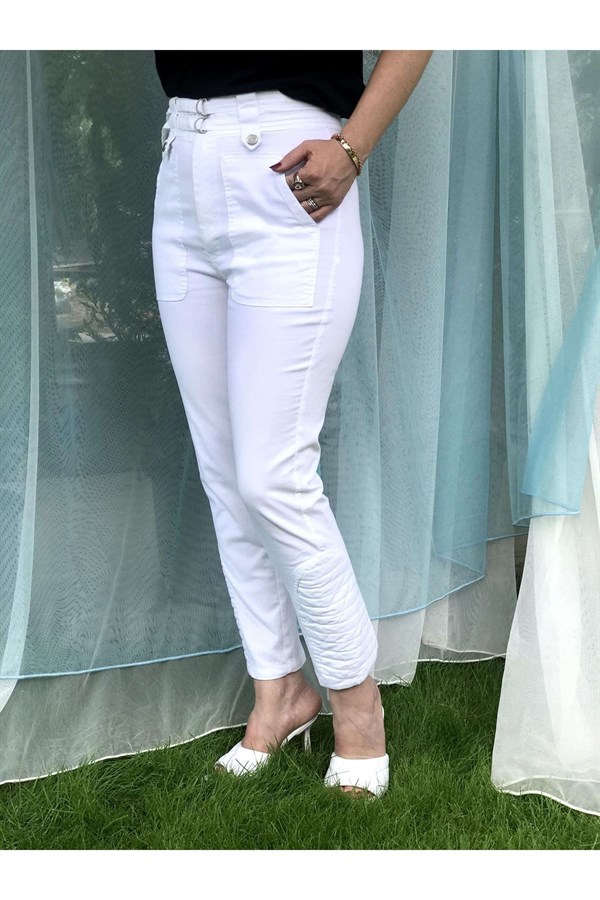 Beyaz Bel Detaylı Pantolon